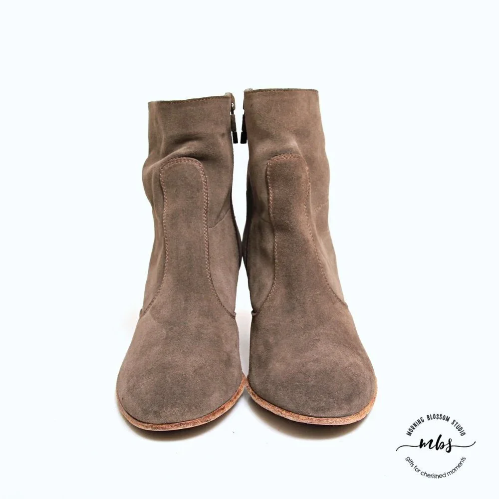 Alberto‎ Fermani Suede Side Zip Heeled Ankle Boots in Tan Women Size 7